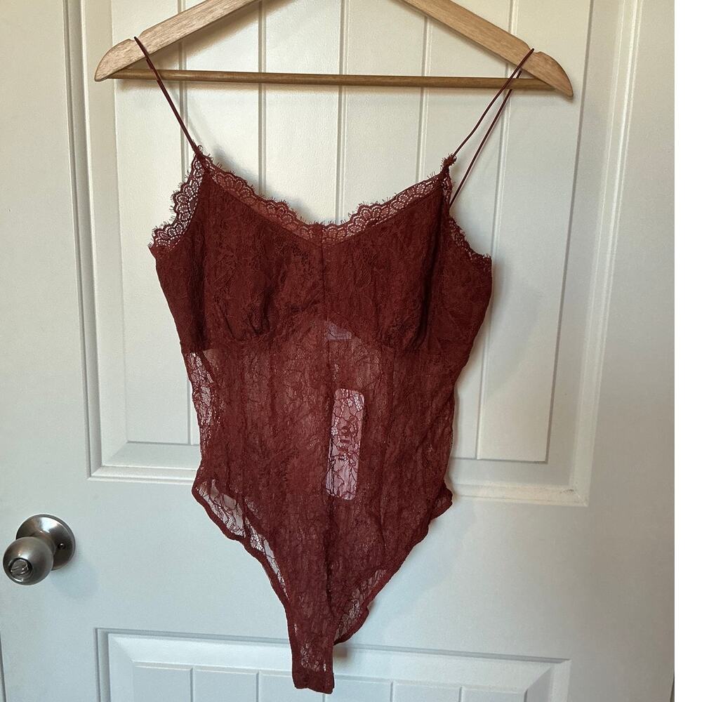 NWT Olia Late Night Lace Bodysuit Medium Amber/Umber